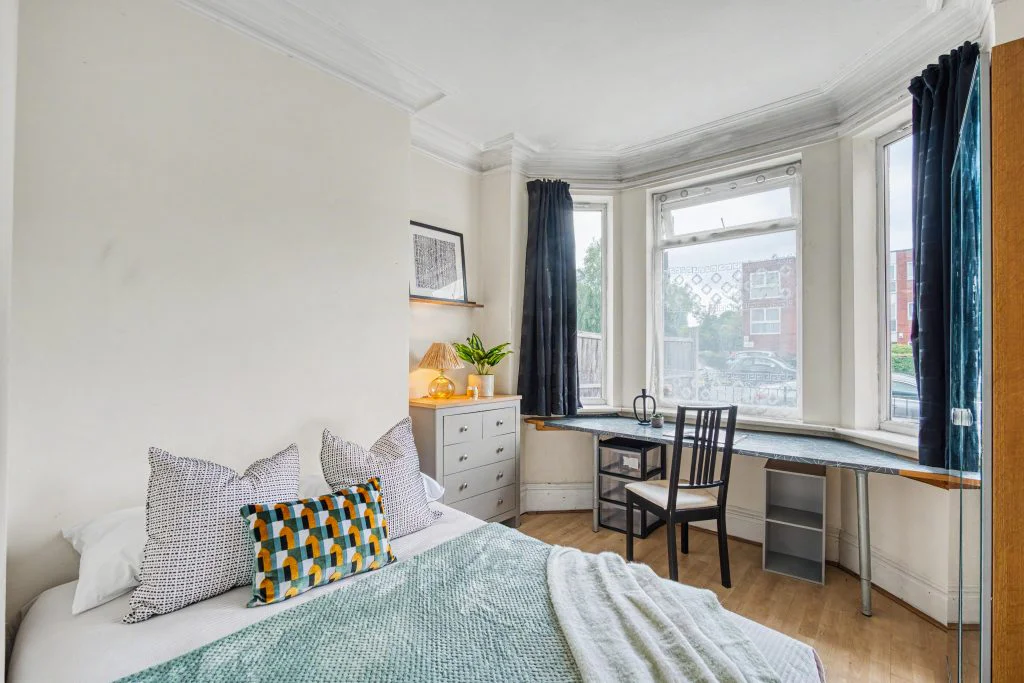 106SL - Bedroom 1