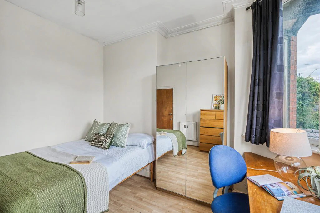 106SL - Bedroom 4