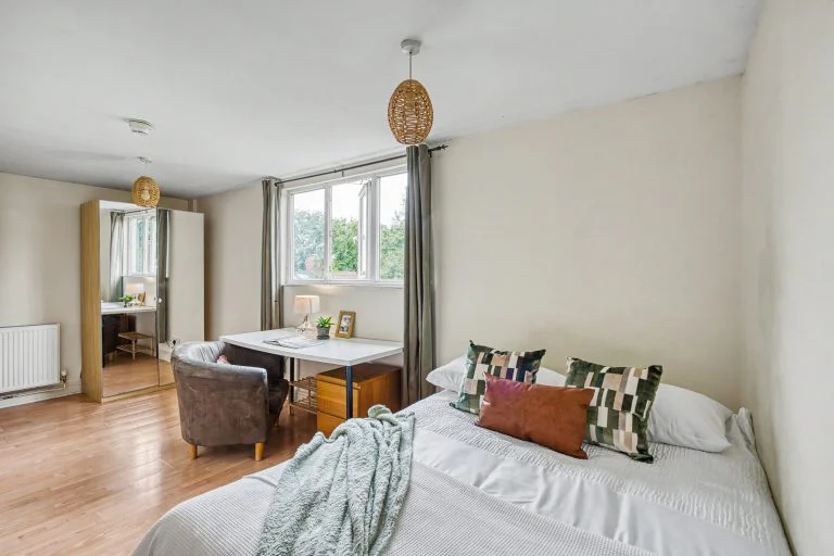 106SL - Bedroom 8