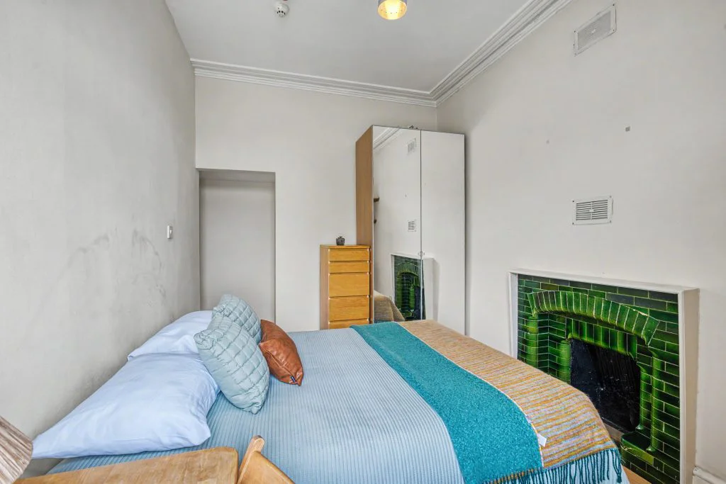 189SL - Bedroom 5