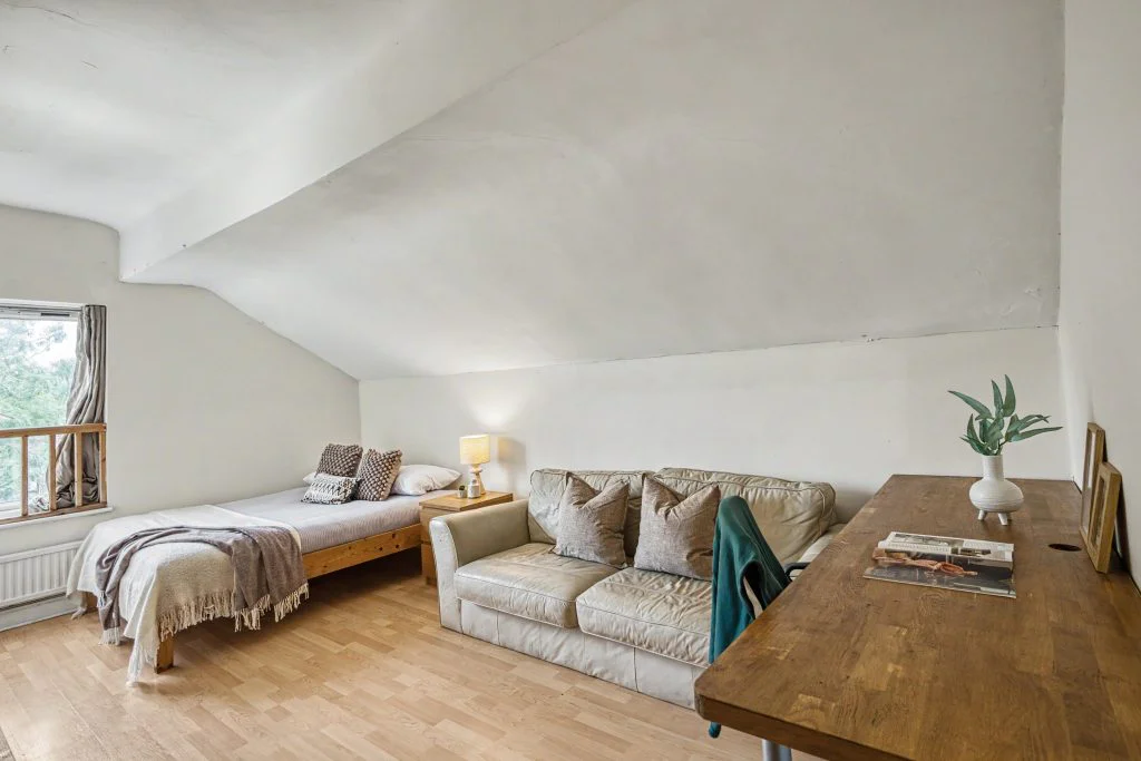 189SL - Bedroom 8
