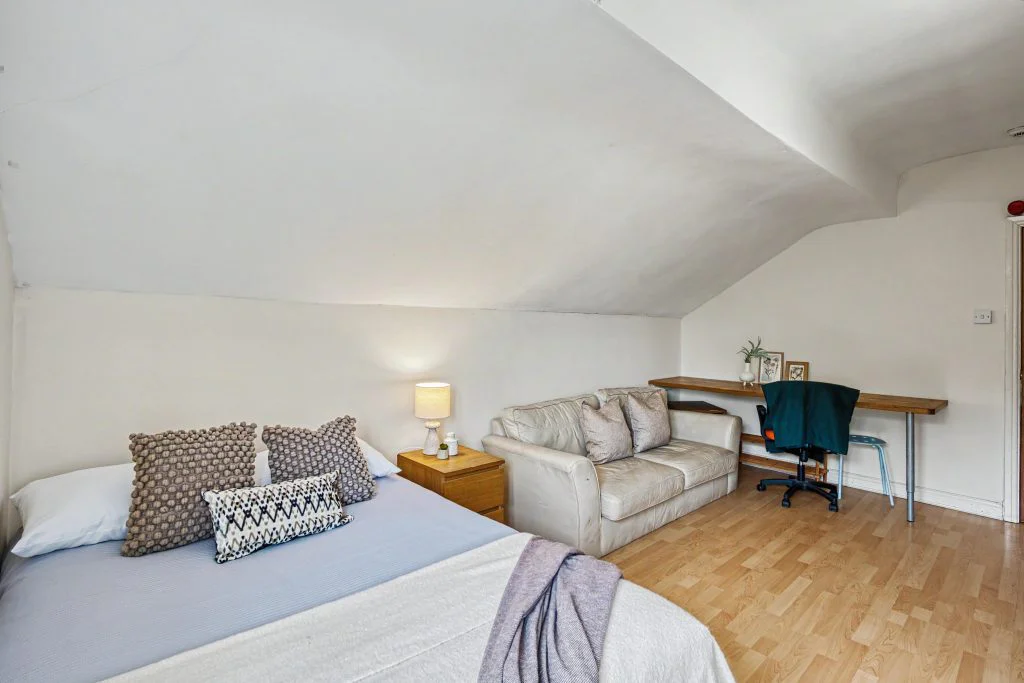 189SL - Bedroom 8