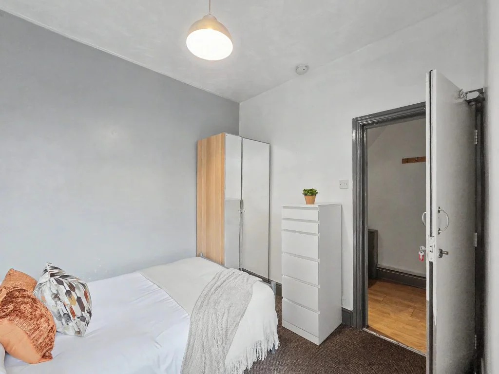 19R - Bedroom 2