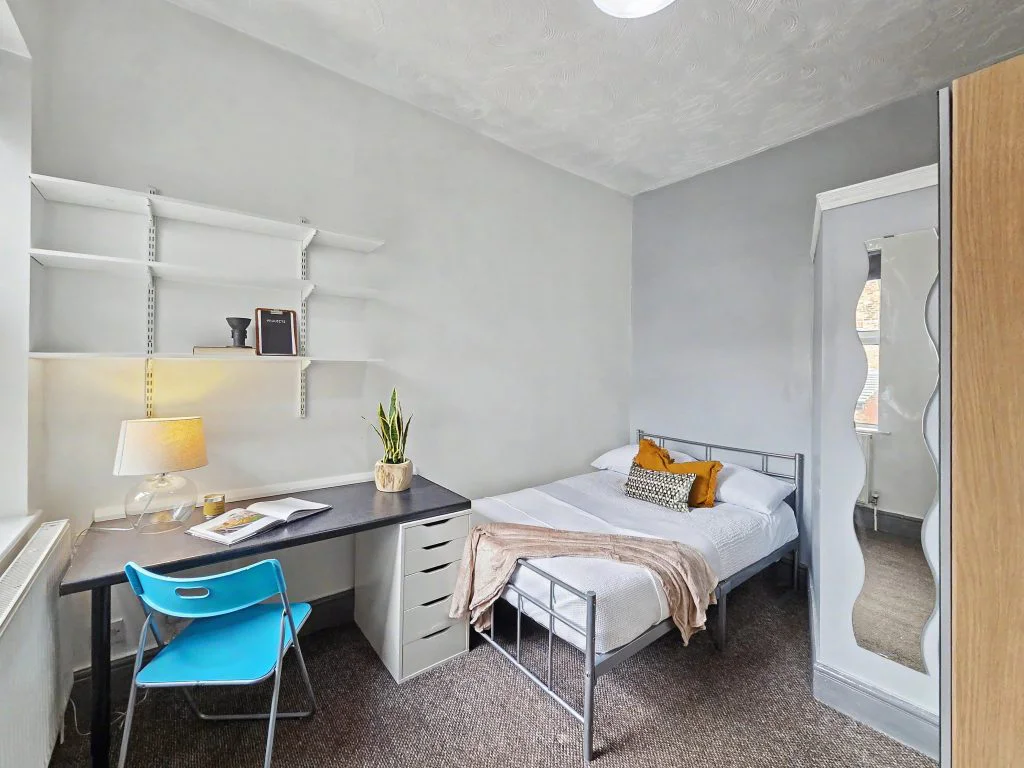 19R - Bedroom 3