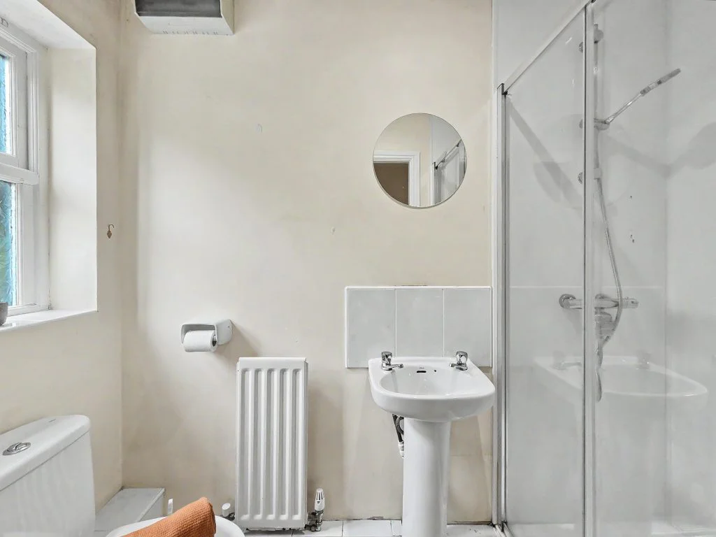 1HC - Ground Floor Bathroom