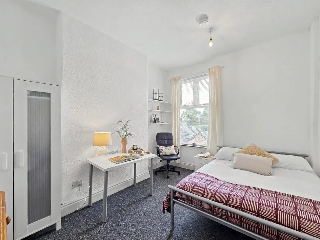 20LG - Bedroom3