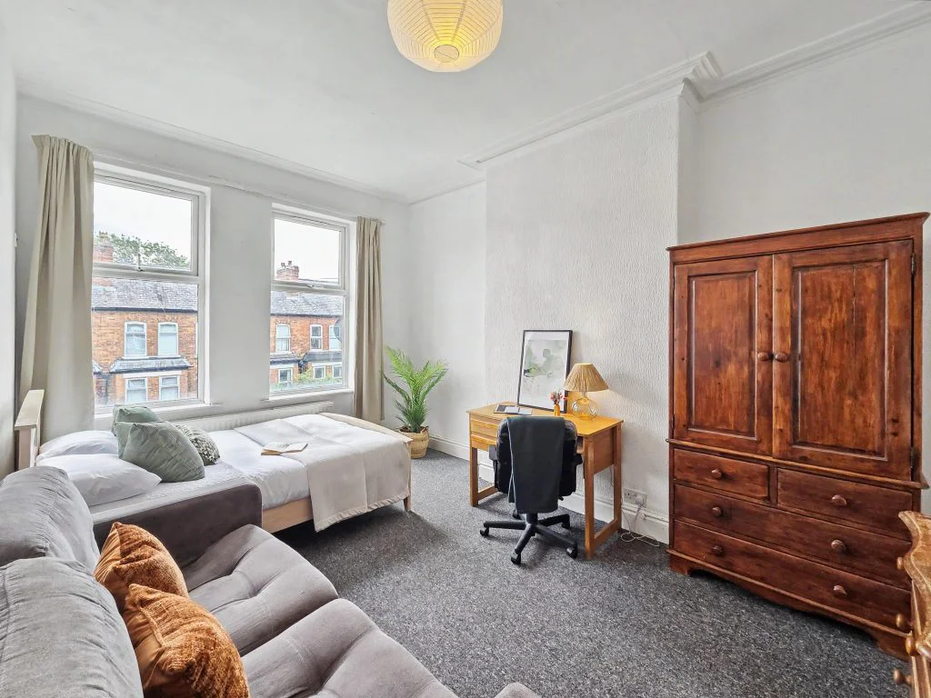 20LG - Bedroom4