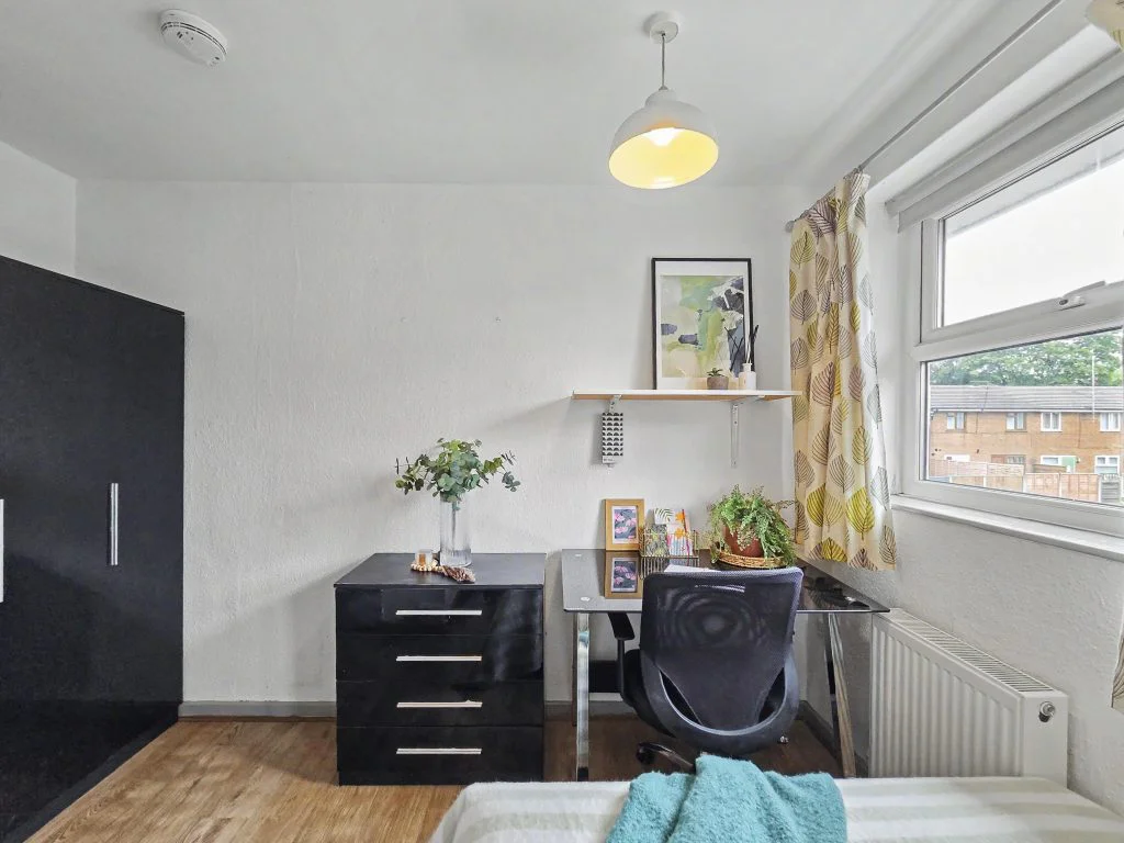 2SW - Bedroom 5