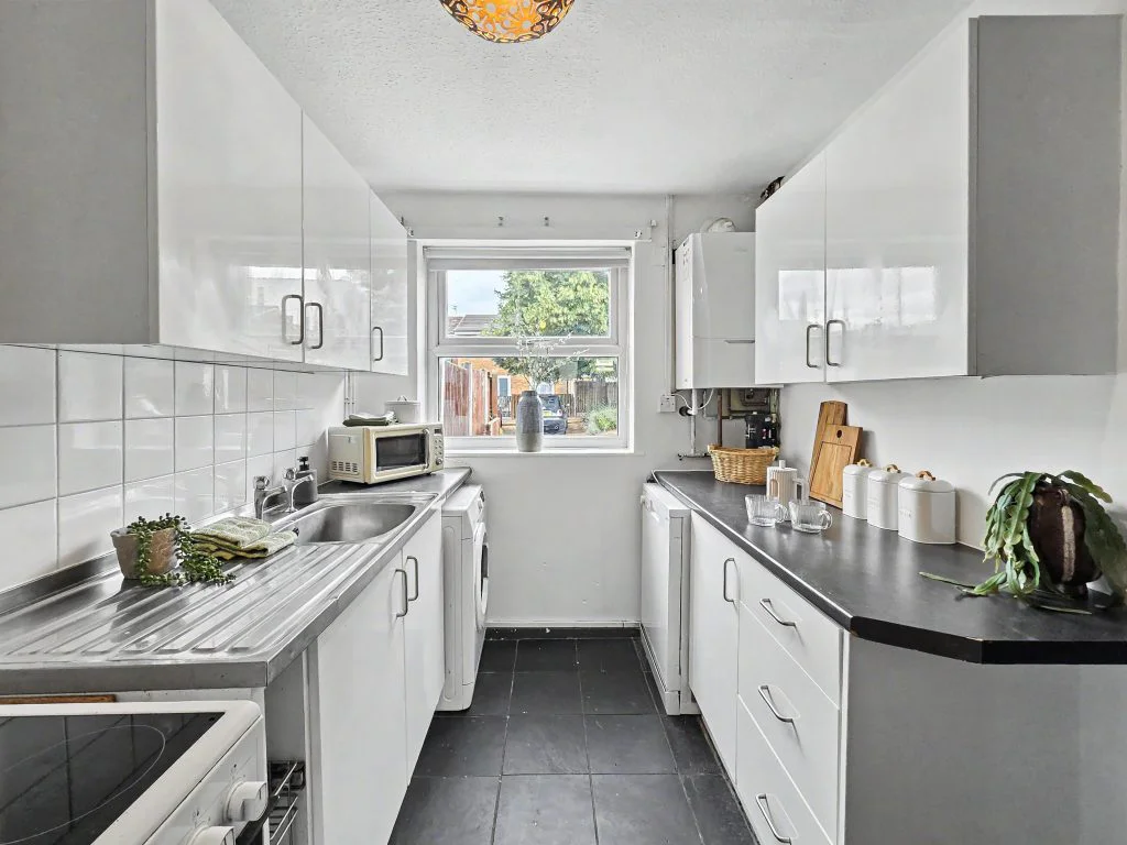 2SW - Kitchen