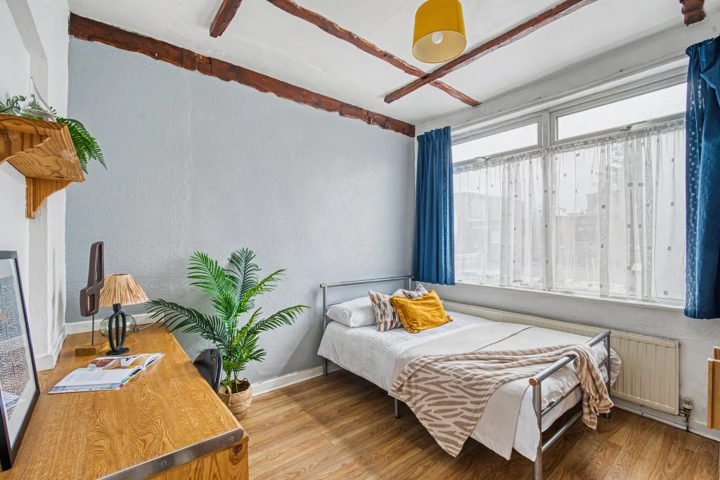 7K - Bedroom 1