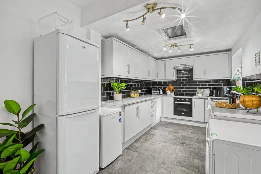 7K - Kitchen